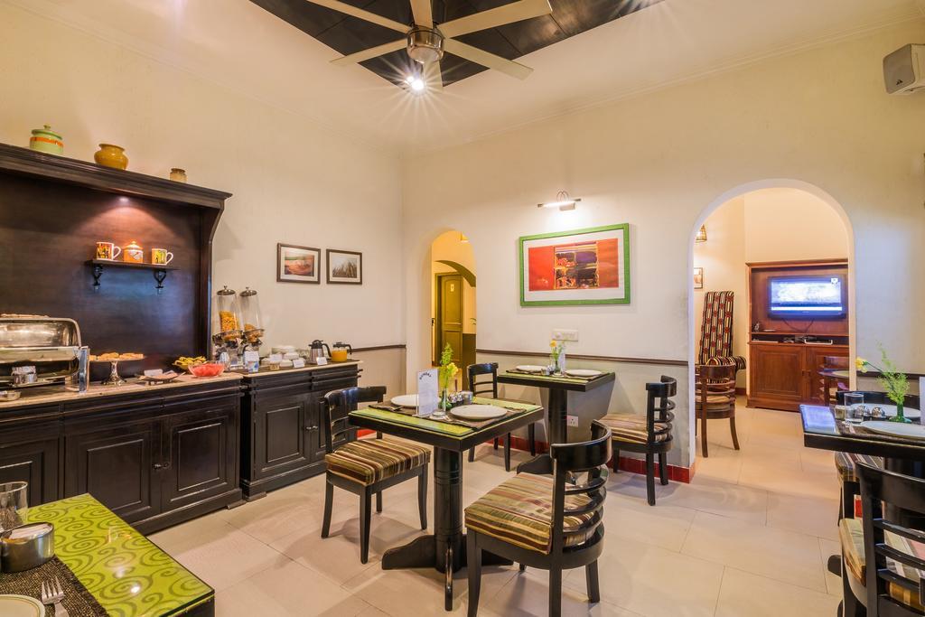 Home@F37 Kailash Colony Metro Nova Deli Exterior foto