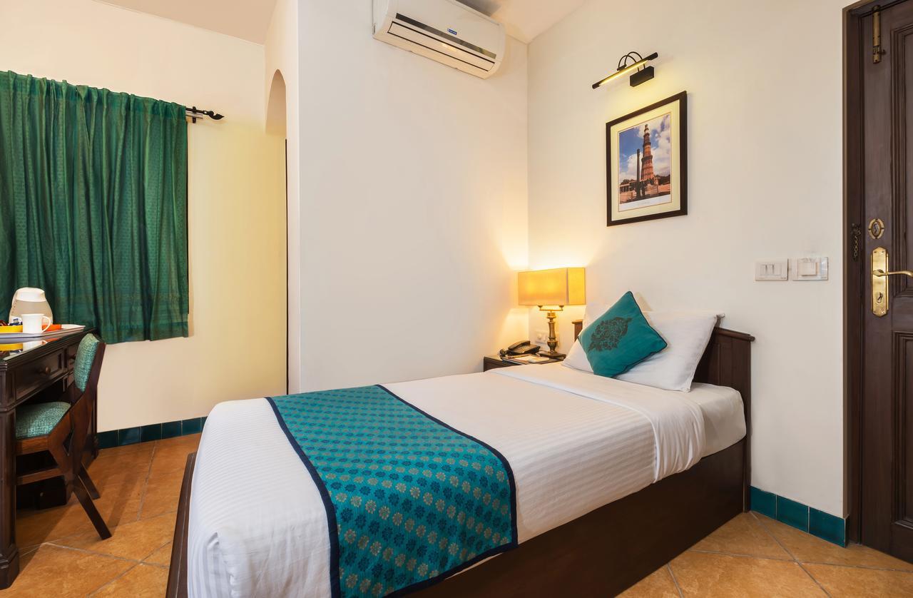 Home@F37 Kailash Colony Metro Nova Deli Exterior foto